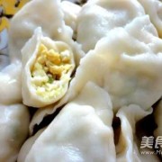  青椒鸡蛋素饺子怎么做「青椒鸡蛋饺子窍门」