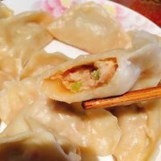  烫面大饺子怎么做好吃「烫面大饺子怎么做好吃窍门」