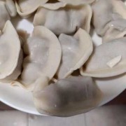 速冻饺子解冻了粘在一起了怎么办-速冻饺子如何解冻