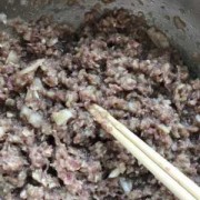 牛肉圆葱饺子馅煮多久（牛肉圆葱饺子馅儿都放哪些材料）