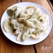 龙利鱼酸菜馅饺子的做法（龙利鱼和酸菜怎么做）