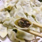 玉米和马蹄包饺子 玉米冬菇马蹄馅饺子