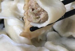 羊肉馅饺子配洋葱好吃吗-羊肉配洋葱做饺子馅好吗