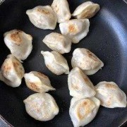 速冻水饺 煎-速冻水饺煎饺教程