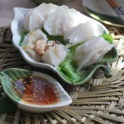  蒸虾仁饺子用什么水蒸「做虾仁水饺虾子要煮熟吗」