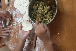  买面皮怎么包饺子「面皮包什么馅好吃」