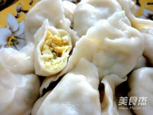  青椒鸡蛋素饺子怎么做「青椒鸡蛋饺子窍门」 第3张