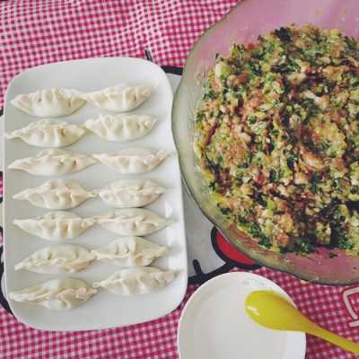 琴菜香菇饺子做法_香菇青菜水饺怎么包  第1张