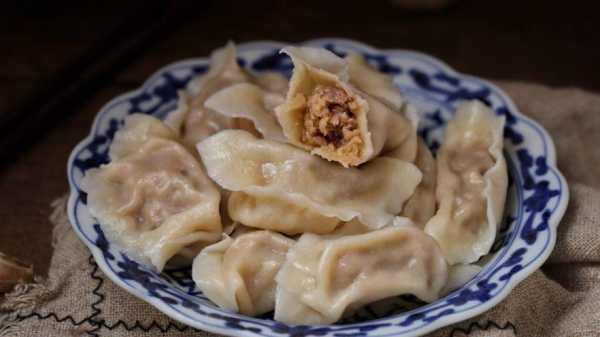 莲藕和肉能做饺子馅（莲藕大肉饺子馅）  第3张